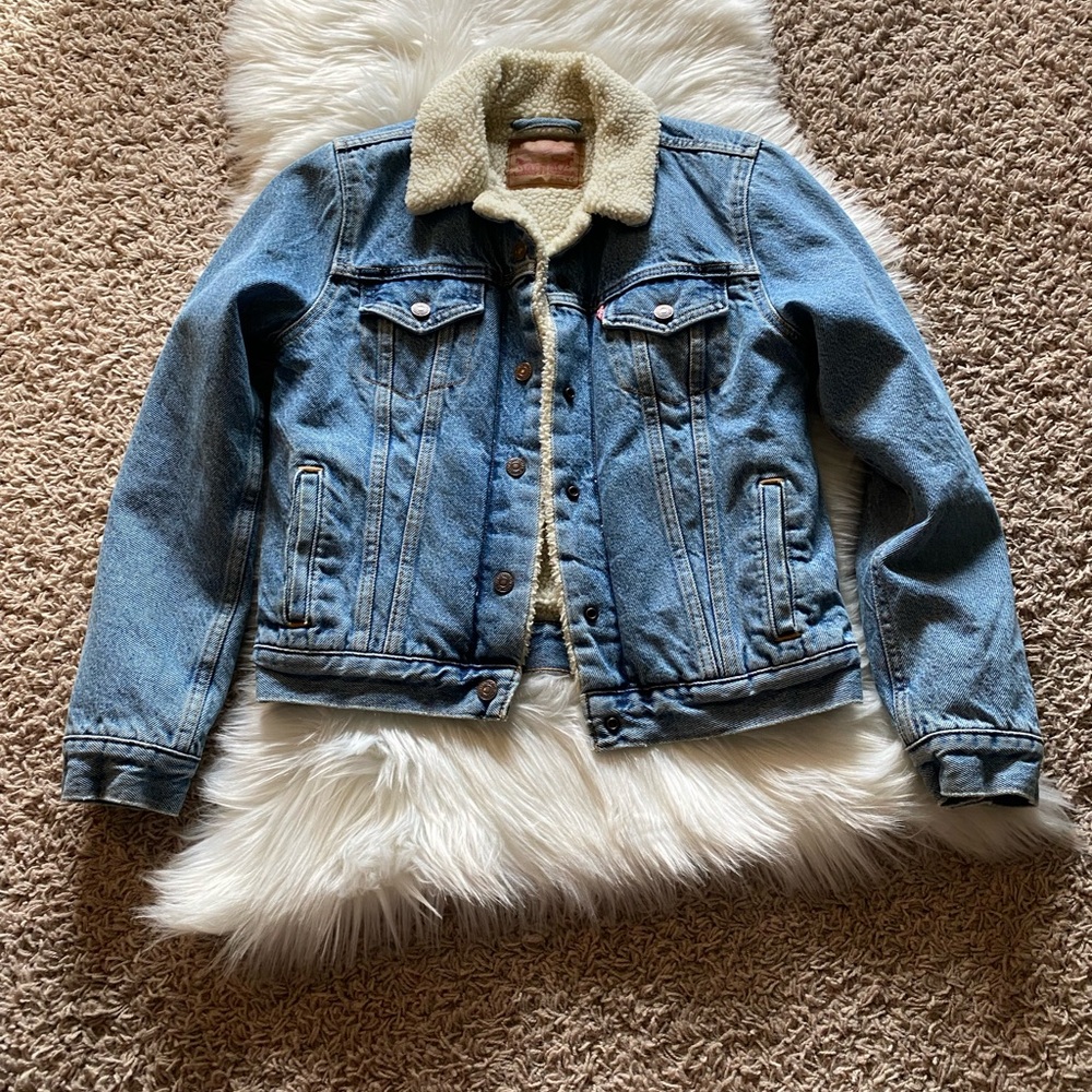 Levi’s fleece lined Sherpa style denim jacket